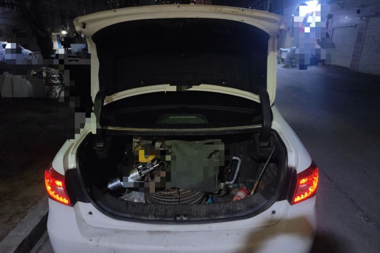 Used BYD Qin New Energy 2014 1.5T Flagship Model Trunk