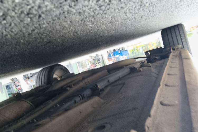 Used BYD Qin New Energy 2014 1.5T Flagship Model Chassis Front Right