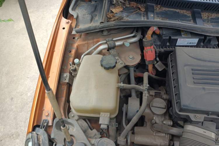 Used BYD Qin New Energy 2014 1.5T Flagship Model Engine Bay Right