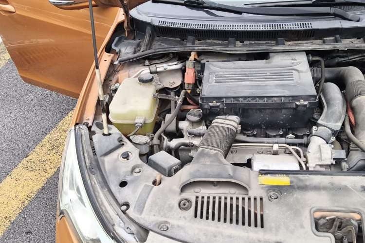 Used BYD Qin New Energy 2014 1.5T Flagship Model Engine Bay Right