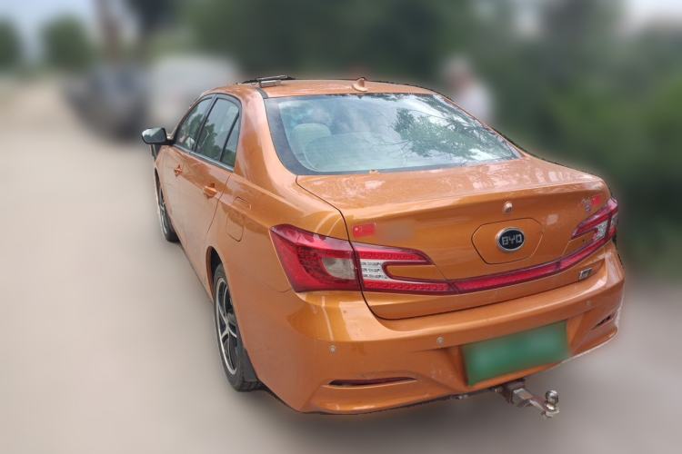 Used BYD Qin New Energy 2014 1.5T Flagship Model Rear Left 45 Deg