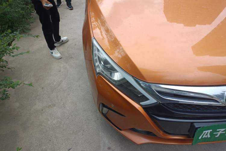 Used BYD Qin New Energy 2014 1.5T Flagship Model Right Front Headlight