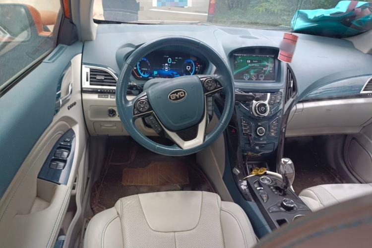 Used BYD Qin New Energy 2014 1.5T Flagship Model Steering Wheel
