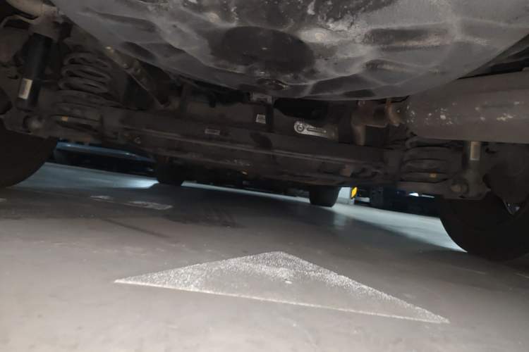 Used BYD Qin New Energy 2015 1.5T Dual-Crown Flagship Plus Edition Chassis Rear