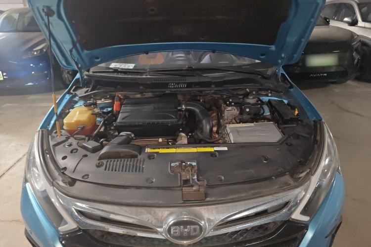 Used BYD Qin New Energy 2015 1.5T Dual-Crown Flagship Plus Edition Engine Bay