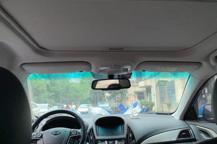 Used BYD Qin New Energy 2015 1.5T Dual-Crown Flagship Plus Edition Headliner