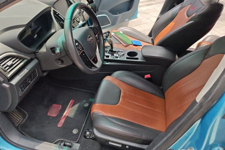 Used BYD Qin New Energy 2015 1.5T Dual-Crown Flagship Plus Edition Left Front Seat