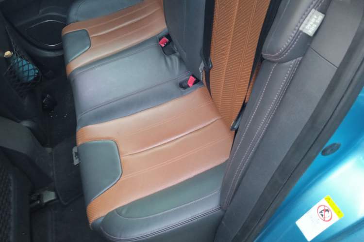 Used BYD Qin New Energy 2015 1.5T Dual-Crown Flagship Plus Edition Left Rear Seat