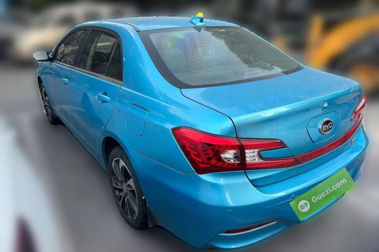 Used BYD Qin New Energy 2015 1.5T Dual-Crown Flagship Plus Edition Rear Left 45 Deg