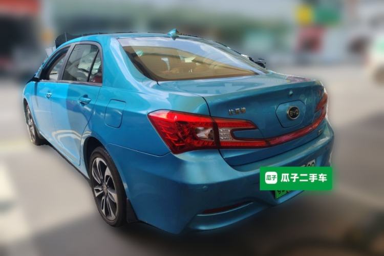 Used BYD Qin New Energy 2015 1.5T Dual-Crown Flagship Plus Edition Rear Left 45 Deg