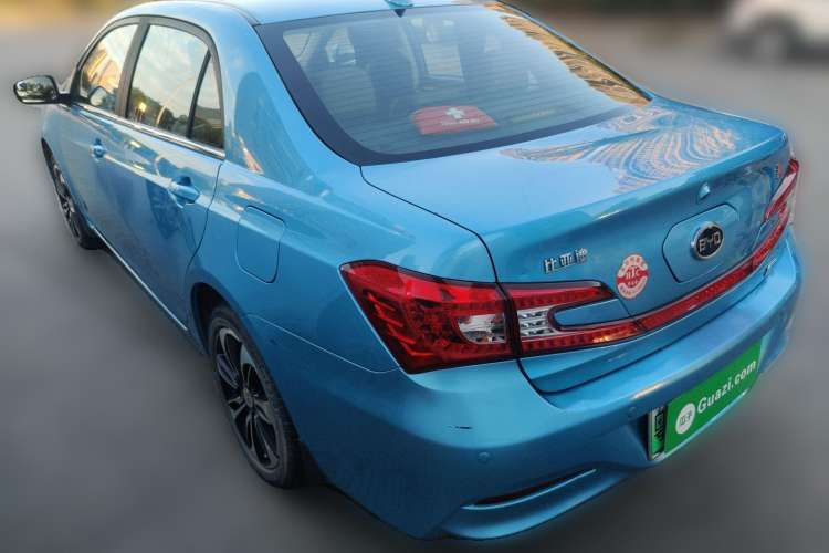 Used BYD Qin New Energy 2015 1.5T Dual-Crown Flagship Plus Edition Rear Left 45 Deg