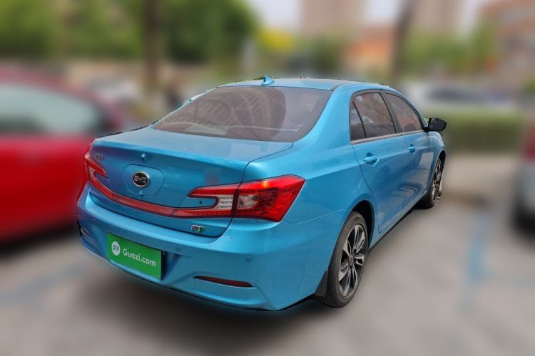 Used BYD Qin New Energy 2015 1.5T Dual-Crown Flagship Plus Edition Rear Right 45 Deg