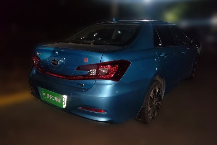 Used BYD Qin New Energy 2015 1.5T Dual-Crown Flagship Plus Edition Rear Right 45 Deg