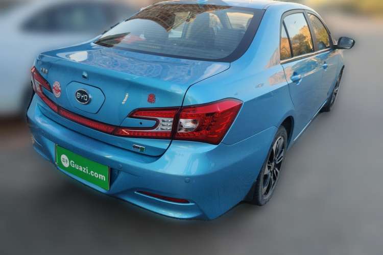 Used BYD Qin New Energy 2015 1.5T Dual-Crown Flagship Plus Edition Rear Right 45 Deg