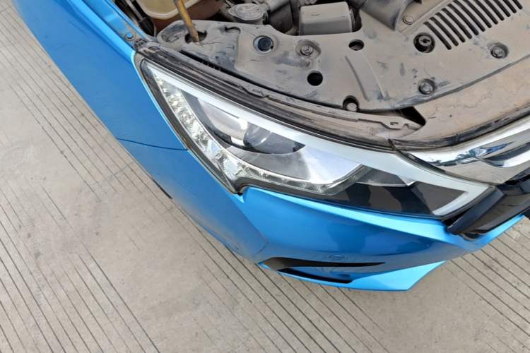 Used BYD Qin New Energy 2015 1.5T Dual-Crown Flagship Plus Edition Right Front Headlight