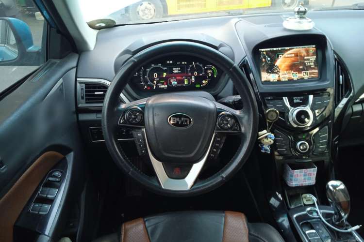 Used BYD Qin New Energy 2015 1.5T Dual-Crown Flagship Plus Edition Steering Wheel