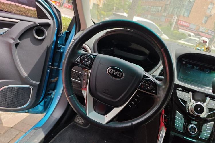 Used BYD Qin New Energy 2015 1.5T Dual-Crown Flagship Plus Edition Steering Wheel
