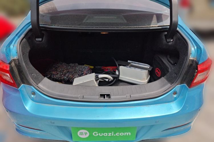 Used BYD Qin New Energy 2015 1.5T Dual-Crown Flagship Plus Edition Trunk