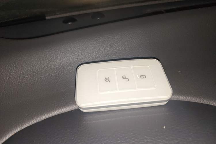 Used BYD Qin New Energy 2015 1.5T Dual-Crown Flagship Plus Edition Vehicle Key