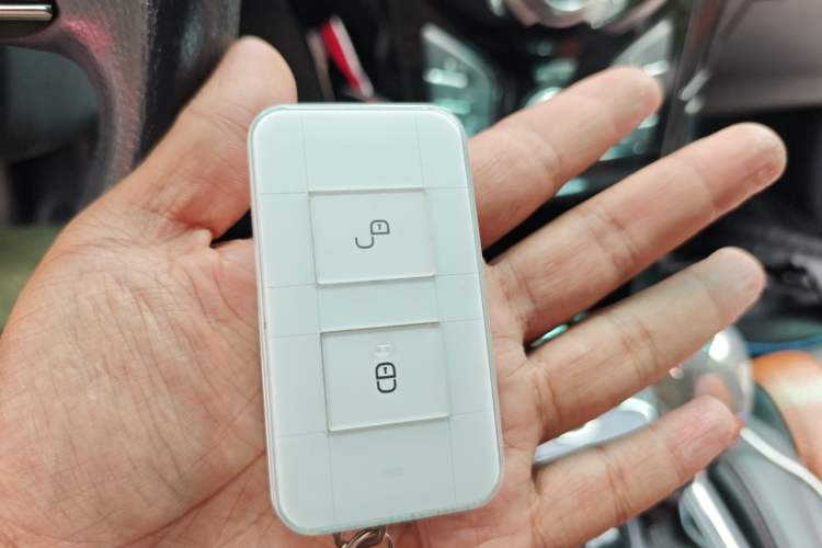 Used BYD Qin New Energy 2015 1.5T Dual-Crown Flagship Plus Edition Vehicle Key