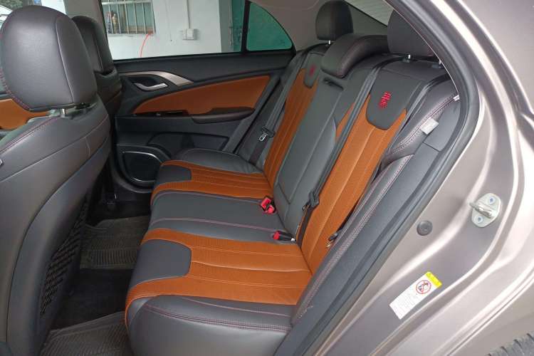 Used BYD Qin New Energy 2015 1.5T Dual-Crown Flagship Plus Edition Left Rear Seat