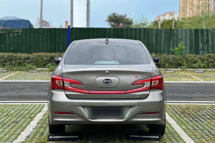 Used BYD Qin New Energy 2015 1.5T Dual-Crown Flagship Plus Edition Rear