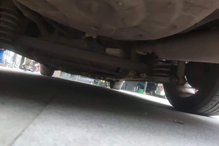 Used BYD Qin New Energy 2015 1.5T Dual-Crown Flagship Plus Edition Chassis Rear