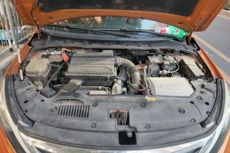 Used BYD Qin New Energy 2015 1.5T Dual-Crown Flagship Edition Engine Bay