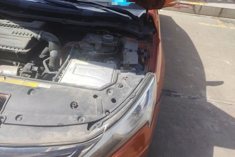 Used BYD Qin New Energy 2015 1.5T Dual-Crown Flagship Plus Edition Engine Bay Left