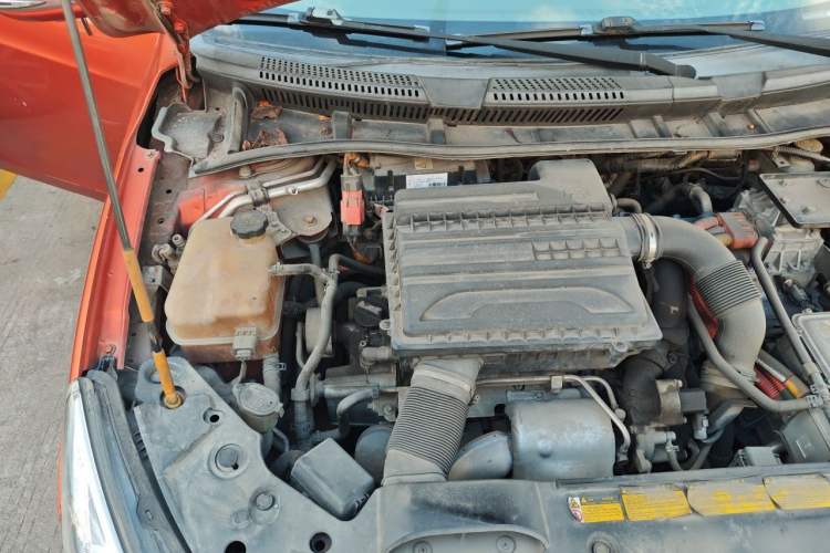 Used BYD Qin New Energy 2015 1.5T Dual-Crown Flagship Edition Engine Bay Right