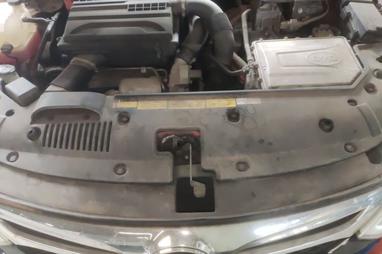 Used BYD Qin New Energy 2015 1.5T Dual-Crown Flagship Plus Edition Engine Bay