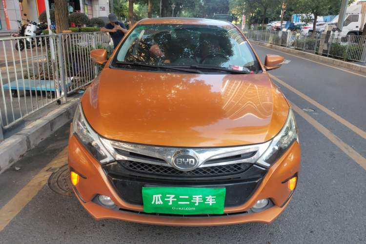 Used BYD Qin New Energy 2015 1.5T Dual-Crown Flagship Edition Front