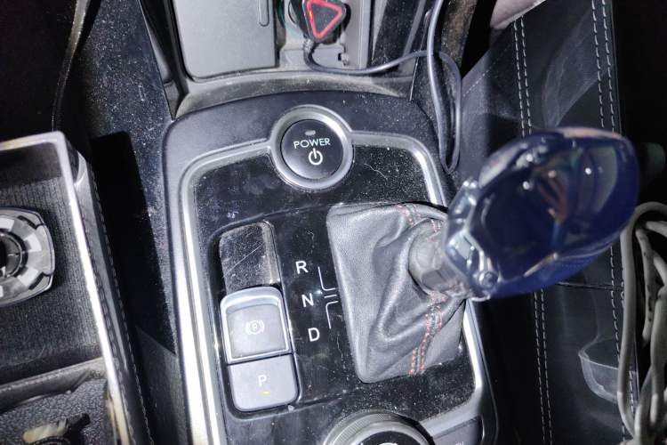 Used BYD Qin New Energy 2015 1.5T Dual-Crown Flagship Plus Edition Gear Lever