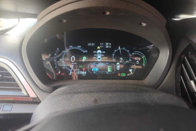 Used BYD Qin New Energy 2015 1.5T Dual-Crown Flagship Plus Edition Instrument Cluster