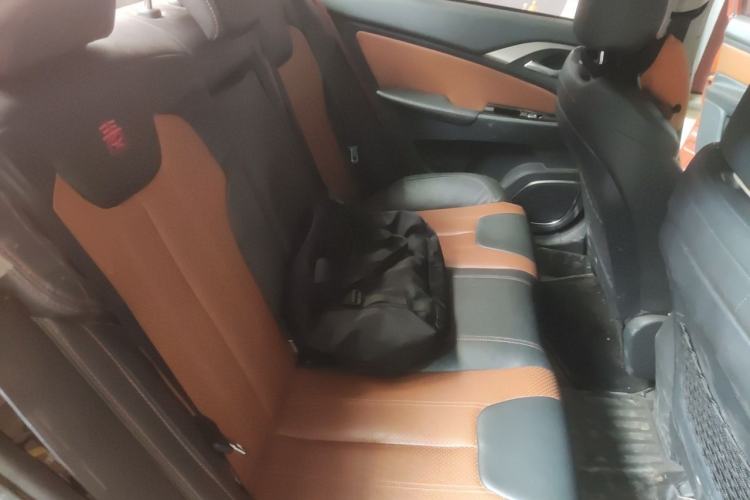 Used BYD Qin New Energy 2015 1.5T Dual-Crown Flagship Plus Edition Left Rear Seat
