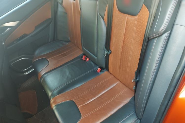Used BYD Qin New Energy 2015 1.5T Dual-Crown Flagship Edition Left Rear Seat