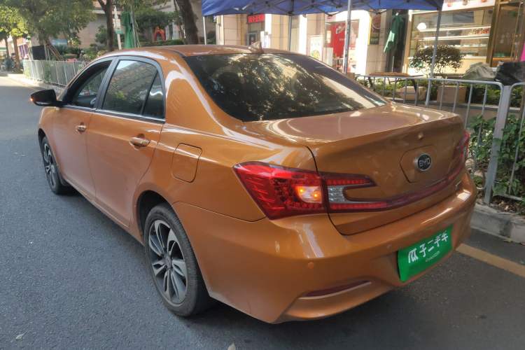 Used BYD Qin New Energy 2015 1.5T Dual-Crown Flagship Edition Rear Left 45 Deg