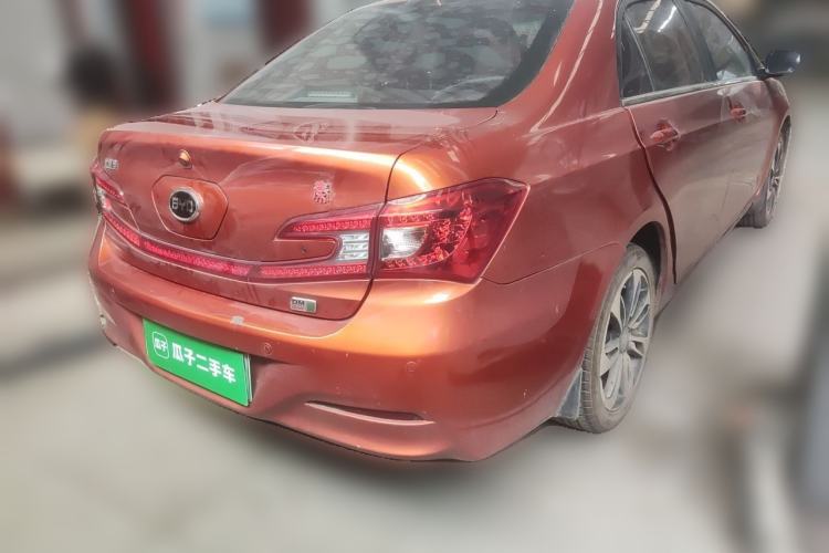 Used BYD Qin New Energy 2015 1.5T Dual-Crown Flagship Plus Edition Rear Right 45 Deg