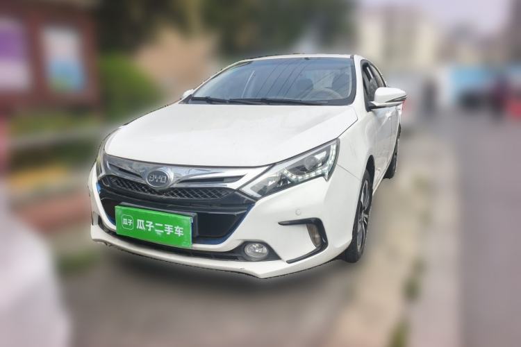 Used BYD Qin New Energy 2015 1.5T Dual-Crown Flagship Plus Edition Guazi used car, China used car export, Used car for sale, Used  cars, Cheapest cars for sale