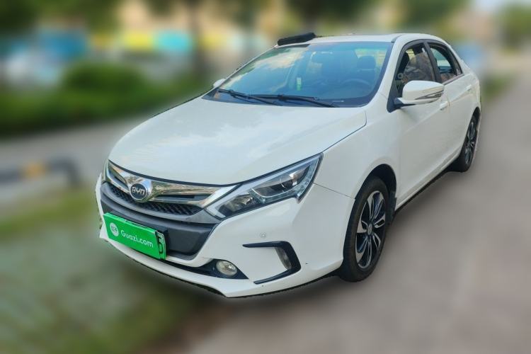 BYD Qin New Energy 2015 1.5T Dual-Crown Flagship Plus Edition d’occasion Guazi used car, China used car export, Used car for sale, Used  cars, Cheapest cars for sale
