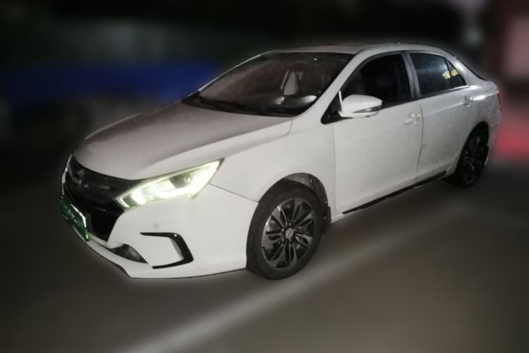 Used BYD Qin New Energy 2015 1.5T Dual-Crown Flagship Edition Guazi used car, China used car export, Used car for sale, Used cars, Cheapest cars for sale