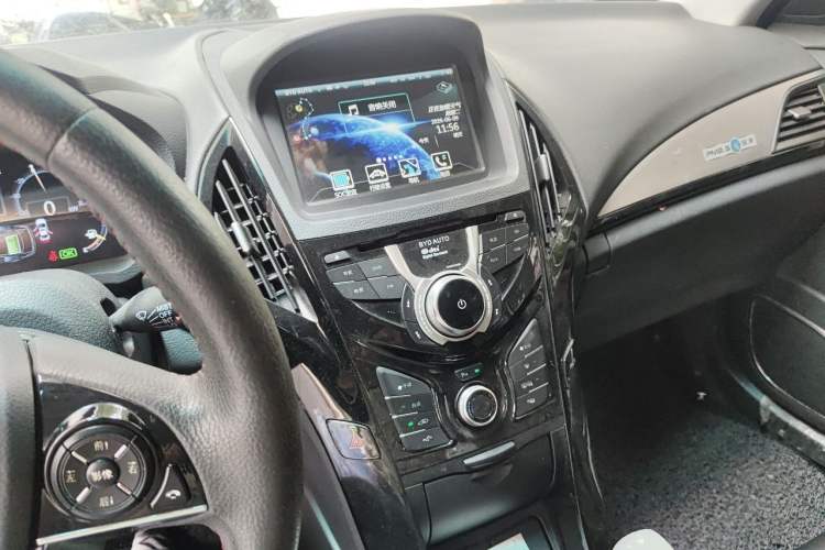 Used BYD Qin New Energy 2015 1.5T Dual-Crown Flagship Plus Edition Audio And AC Panel