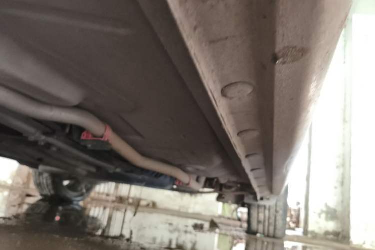 Used BYD Qin New Energy 2015 1.5T Dual-Crown Flagship Edition Chassis Front Left