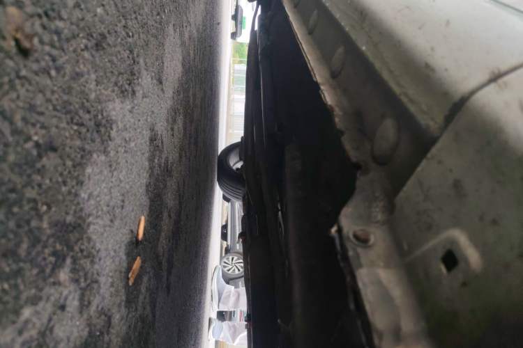Used BYD Qin New Energy 2015 1.5T Dual-Crown Flagship Plus Edition Chassis Front Right