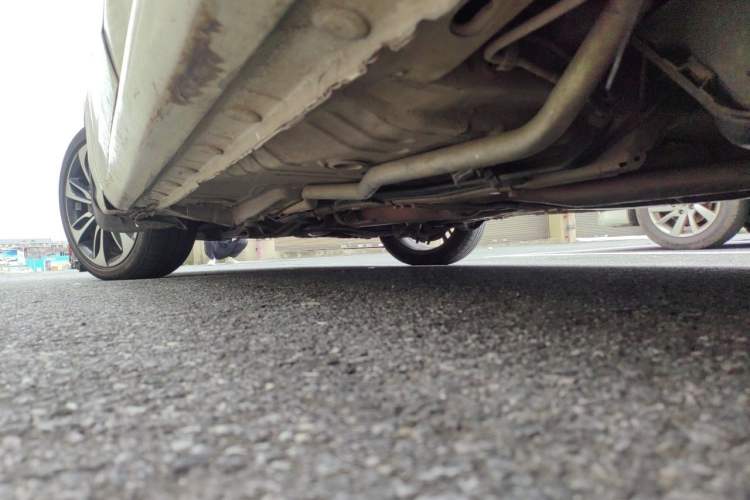 Used BYD Qin New Energy 2015 1.5T Dual-Crown Flagship Edition Chassis Rear Left
