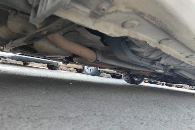 Used BYD Qin New Energy 2015 1.5T Dual-Crown Flagship Edition Chassis Rear Right