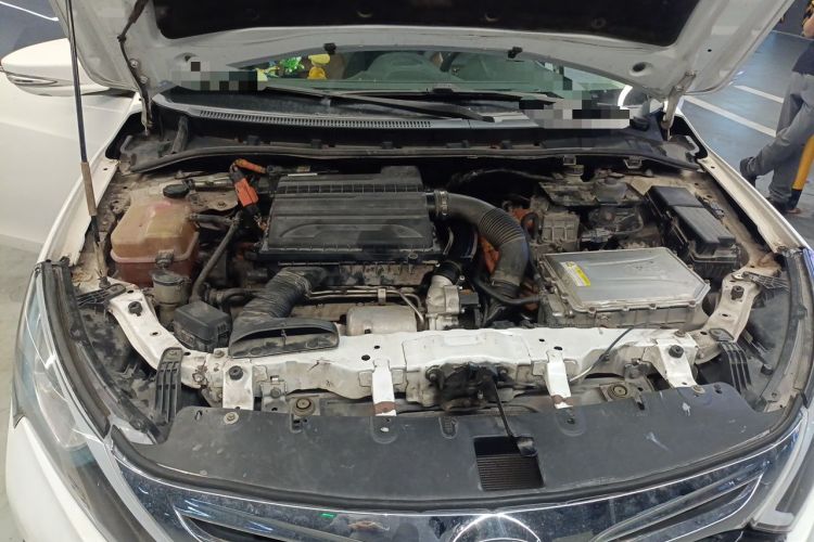 Used BYD Qin New Energy 2015 1.5T Dual-Crown Flagship Edition Engine Bay