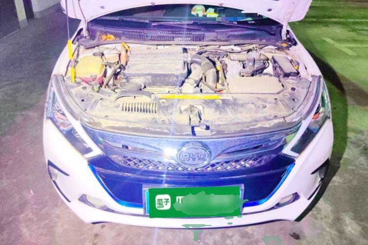 Used BYD Qin New Energy 2015 1.5T Dual-Crown Flagship Plus Edition Engine Bay