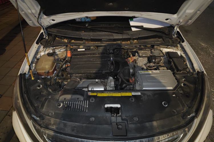 Used BYD Qin New Energy 2015 1.5T Dual-Crown Flagship Edition Engine Bay