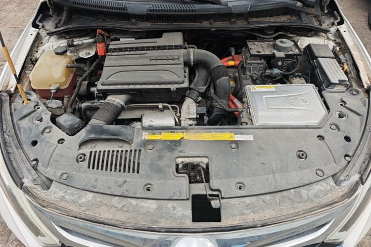 Used BYD Qin New Energy 2015 1.5T Dual-Crown Flagship Plus Edition Engine Bay